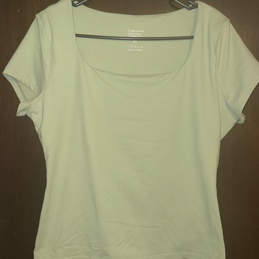 Sage green fitted tshirt